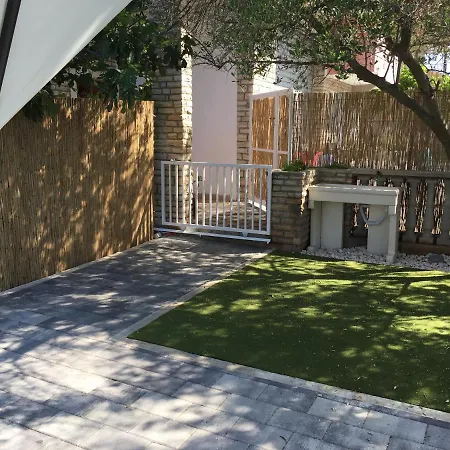 Apartament With Private Pool