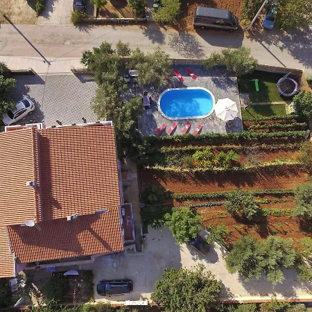 With Private Pool Appartement Sukošan