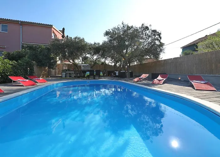 With Private Pool *