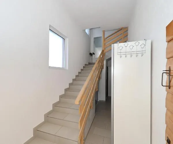 Apartament With Private Pool Sukošan