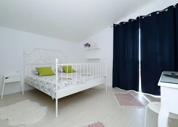 With Private Pool Apartament