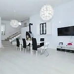 Appartement With Private Pool *