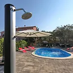 Appartement With Private Pool *