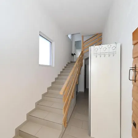Apartman With Private Pool Sukosan