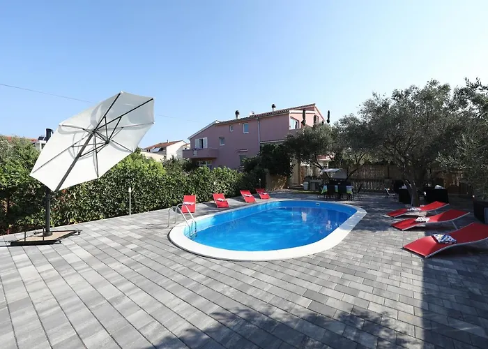 With Private Pool Διαμέρισμα Sukošan