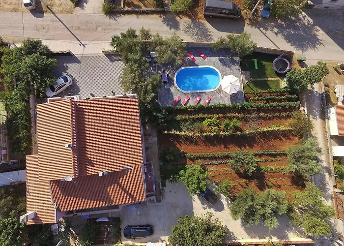 With Private Pool Διαμέρισμα Sukošan